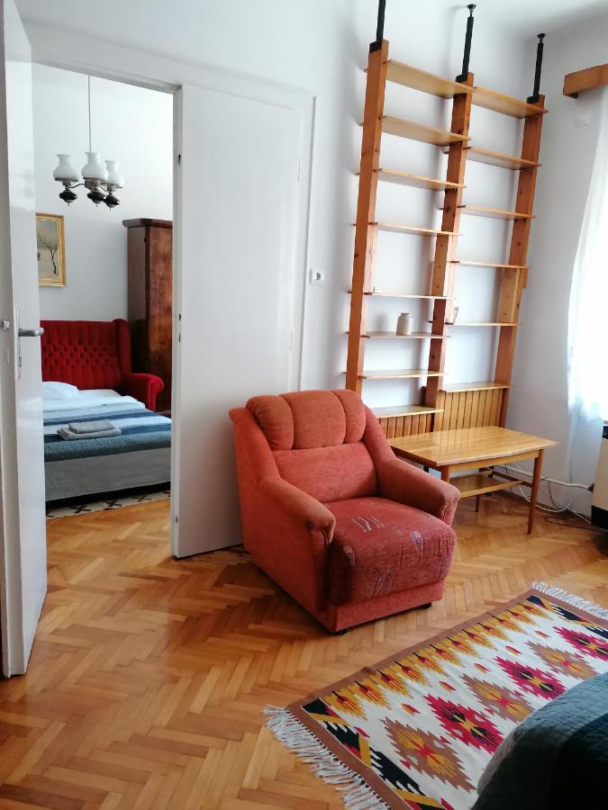 Szatmari Apartment